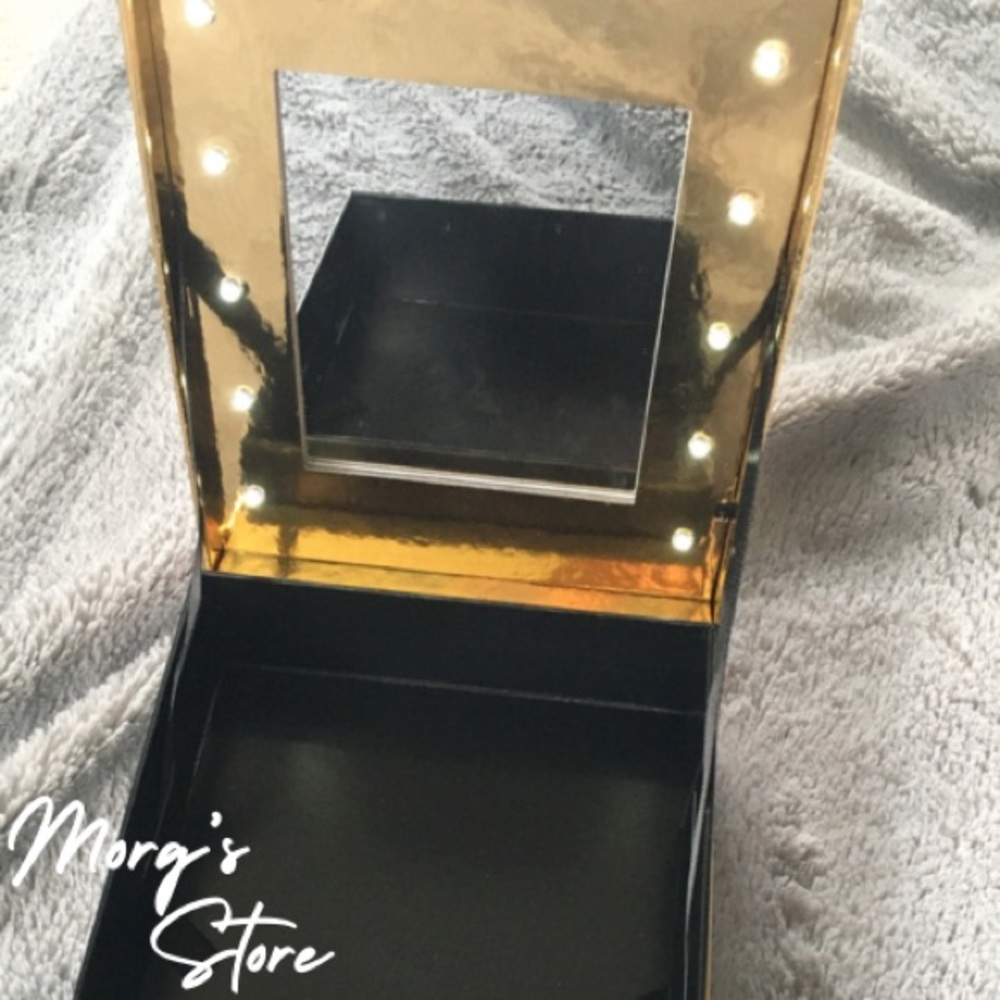 rare victoria’s secret fashion show lip kit box